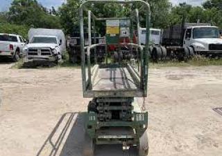 V 1833 XL Condor Wheeled scissor lifts