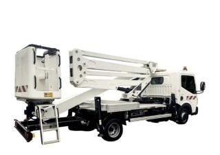 VAT 60 NH Klubb Trailer Mounted Articulating Boom Lifts