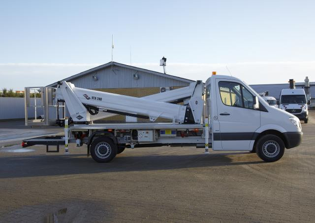 Versalift VTX-240 Truck Mounted Telescopic Boom Lifts (2017 - 2025) Specifications & Dimensions