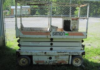 X 2032 Simon Wheeled scissor lifts