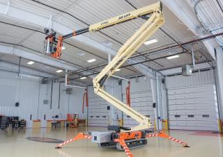 JLG X770AJ Crawler Articulating Boom Lifts (2019 - 2026) Specifications & Dimensions