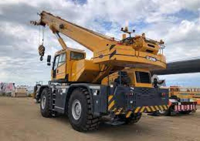 XCMG XCR100U crane - load chart, specs & dimensions (2021 - 2026)
