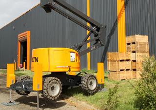 ZEBRA 16 STAB ATN Wheeled Articulating Boom Lifts