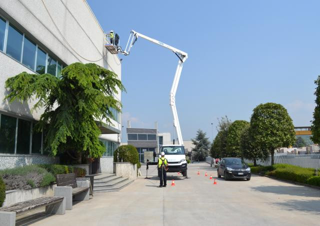 France Elévateur ZED 23.3 JH Trailer Mounted Articulating Boom Lifts (2017 - 2020) Specifications & Dimensions