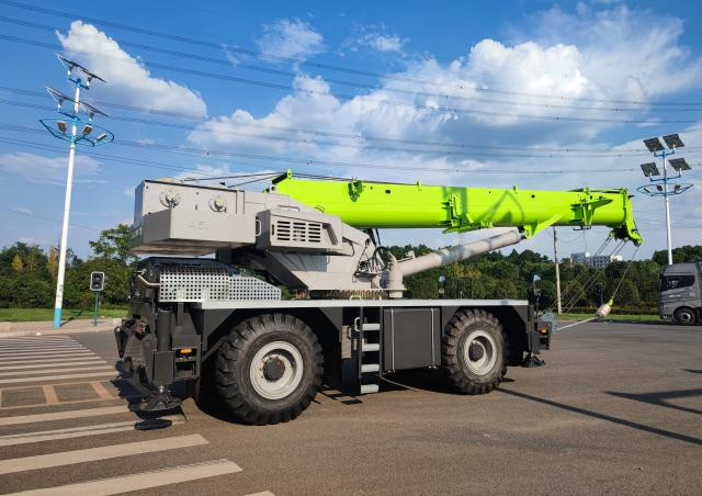 Zoomlion ZRT400V crane - load chart, specs & dimensions (2022 - 2023)